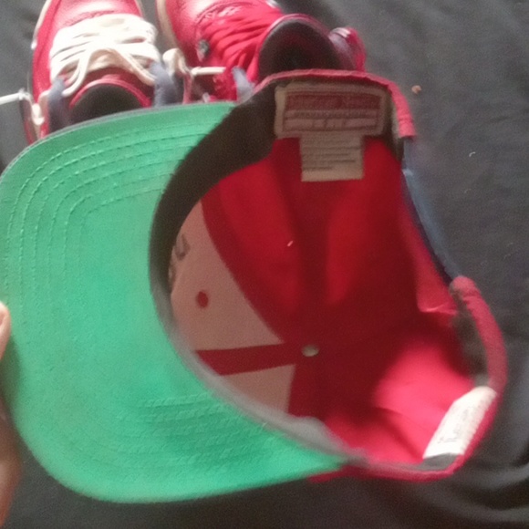 NIKE JORDAN 4 Retro red and touches of white&blue. - Picture 7 of 12